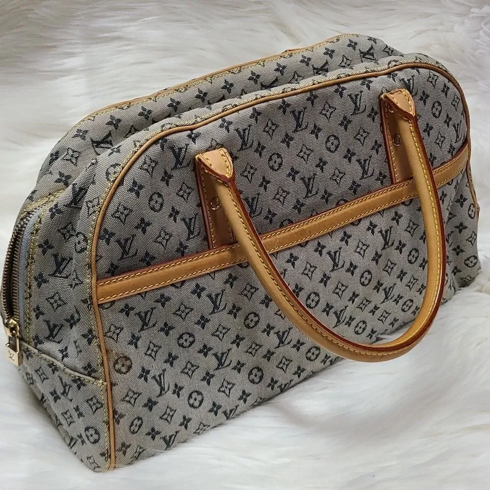 💯 Authentic Louis Vuitton Mini Lin Handbag🍀